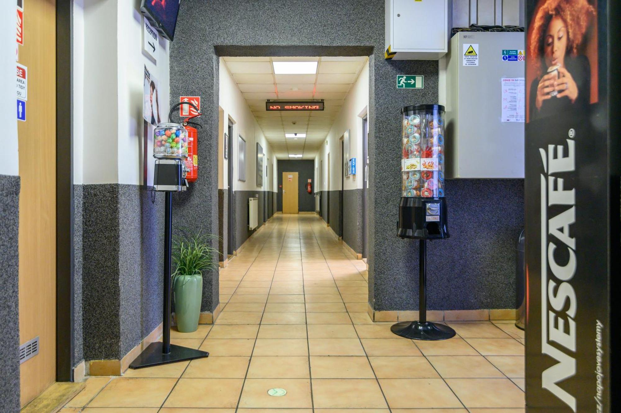 Hostel Seven Prague Ngoại thất bức ảnh
