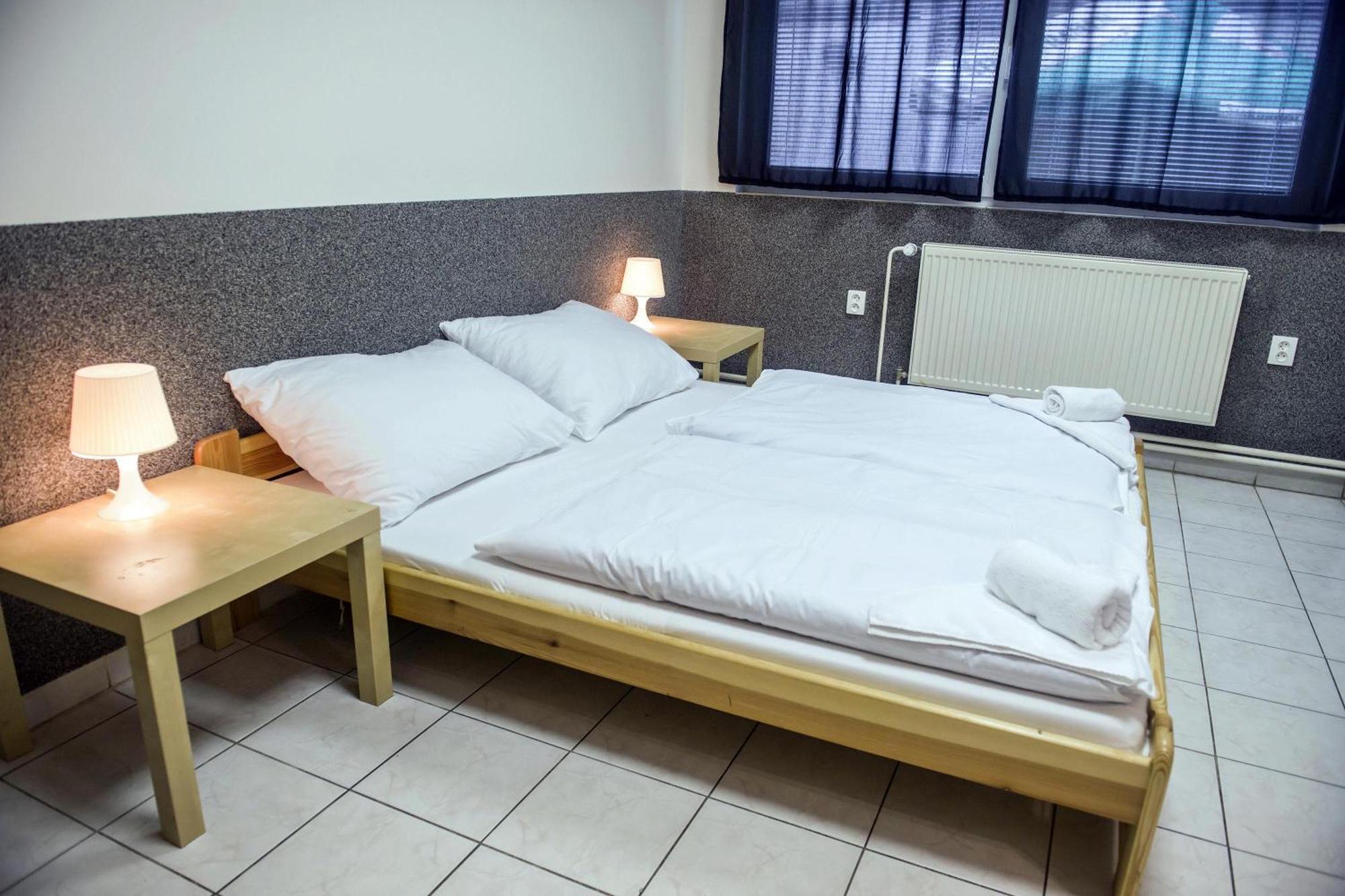 Hostel Seven Prague Ngoại thất bức ảnh