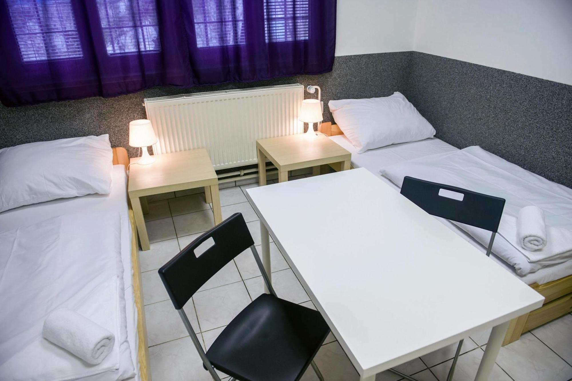 Hostel Seven Prague Ngoại thất bức ảnh