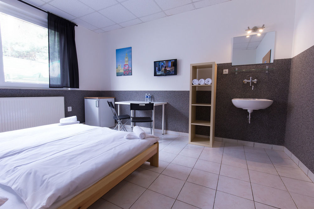 Hostel Seven Prague Ngoại thất bức ảnh